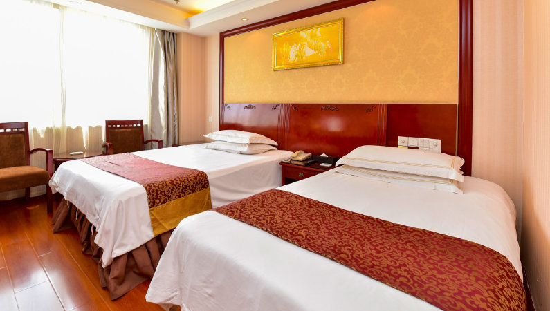 星程泰安泰山大街酒店(原万达广场酒店)